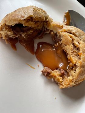 Caramel Egg Cookie
